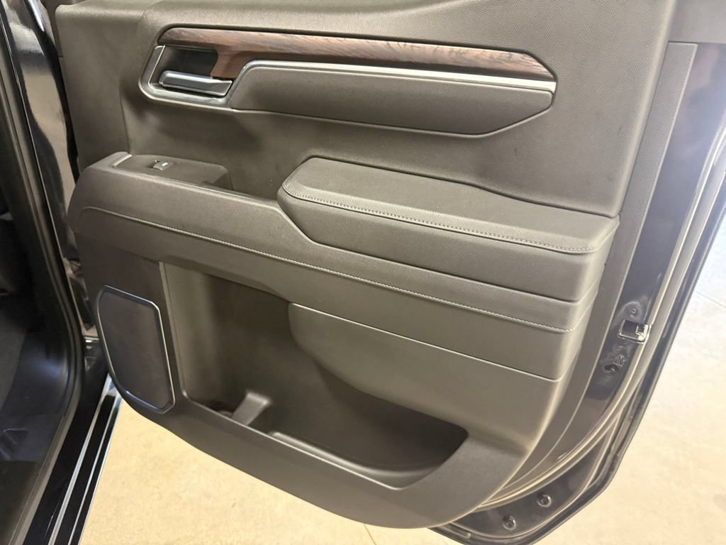 2025 GMC Sierra 1500 SLT - Photo 30