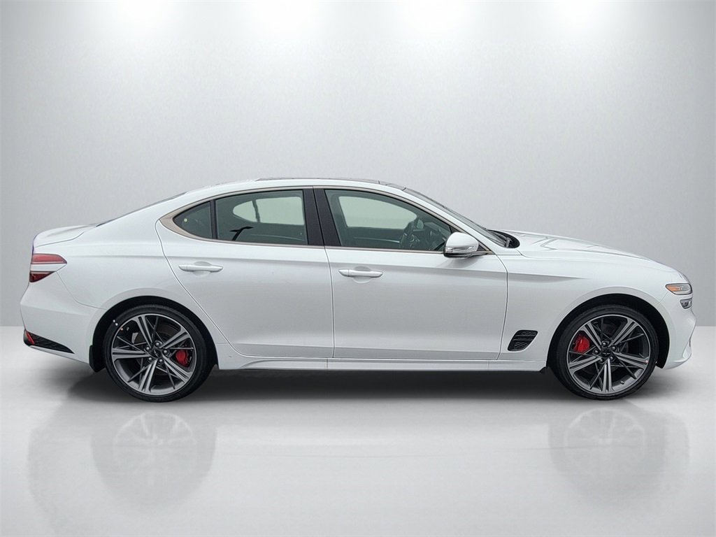 2025 Genesis G70 2.5T Sport Prestige photo 2