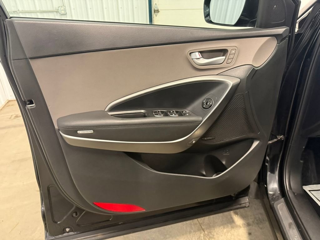 2017 Hyundai Santa Fe Sport 2.0T - Photo 25