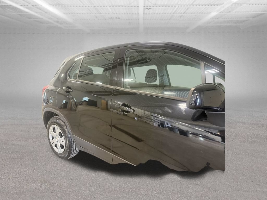 2018 Chevrolet Trax LS - Photo 13