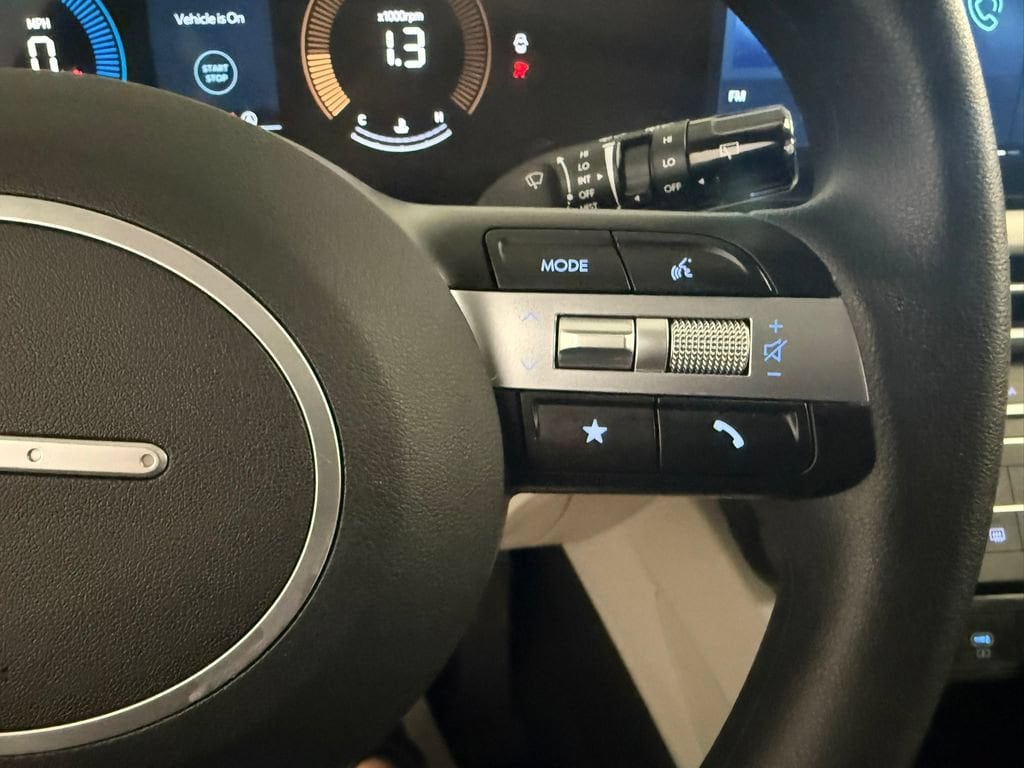 2025 Hyundai Tucson SE - Photo 31