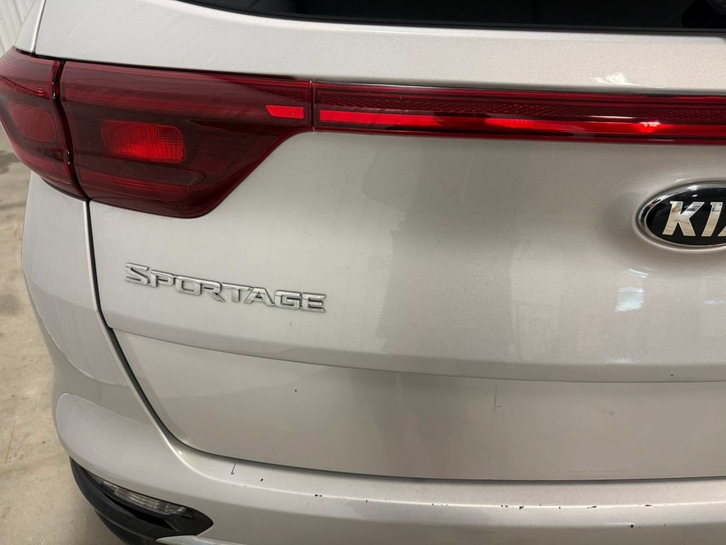2022 Kia Sportage LX - Photo 20