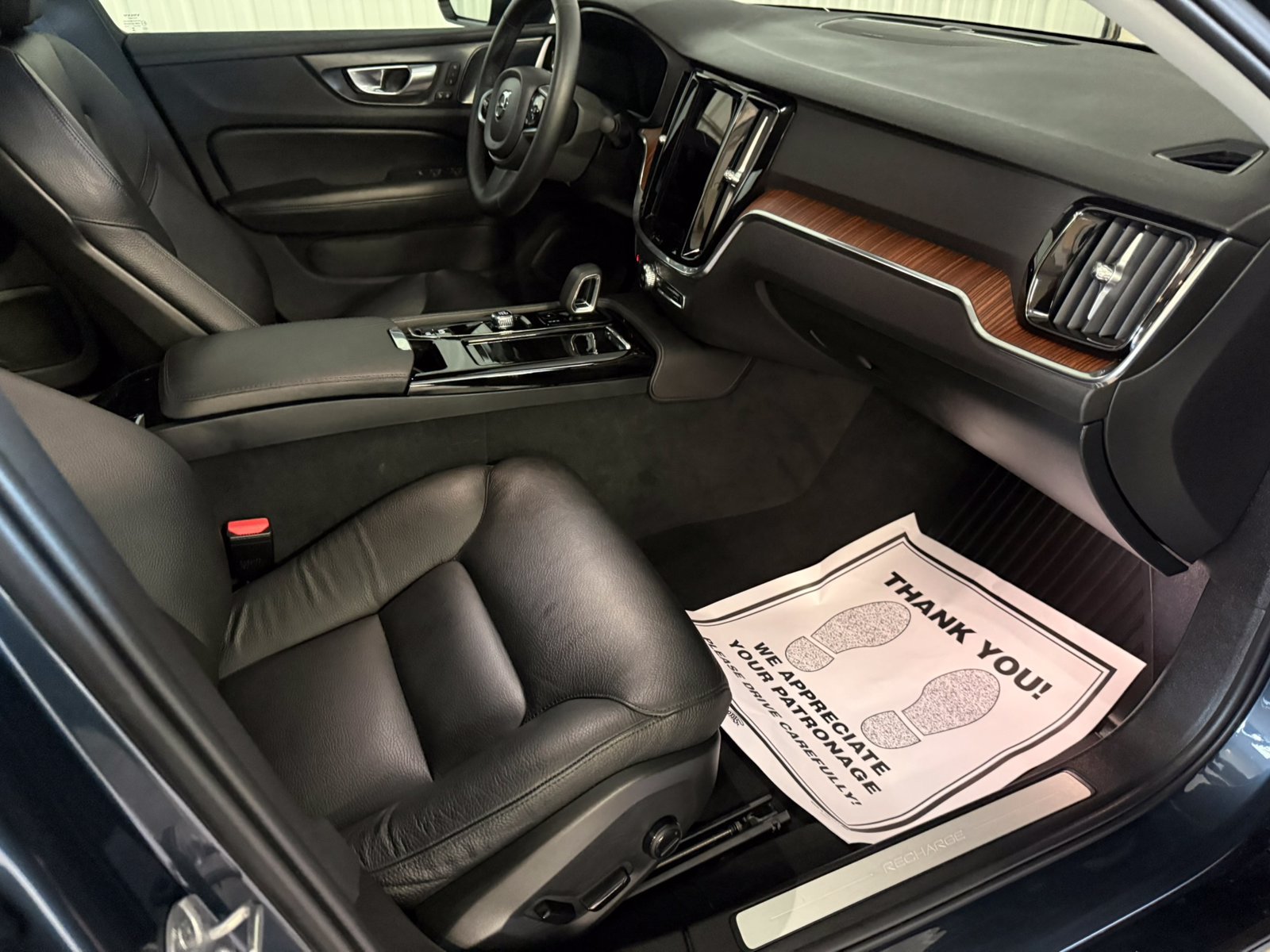2024 Volvo S60 Plus - Photo 31