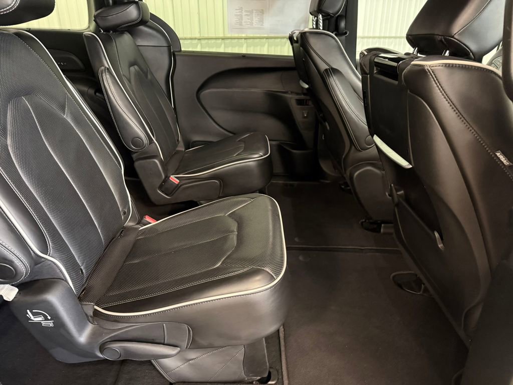 2023 Chrysler Pacifica Limited - Photo 25