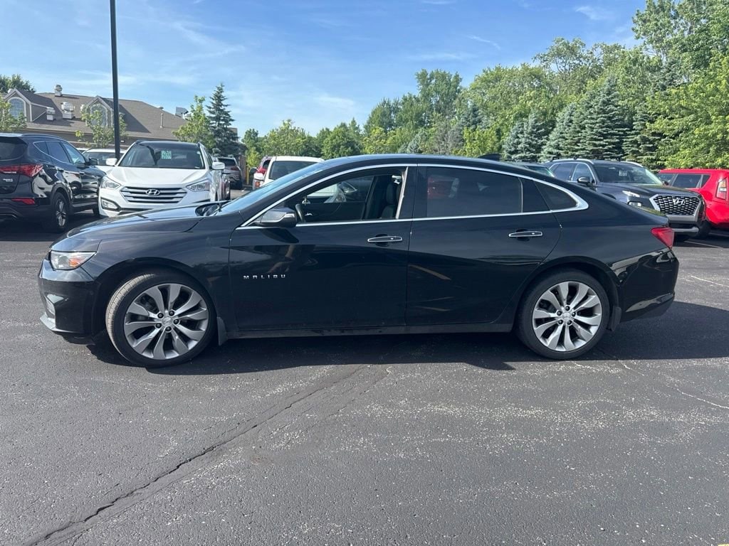 Used 2018 Chevrolet Malibu Premier with VIN 1G1ZE5SX7JF239150 for sale in Brunswick, OH