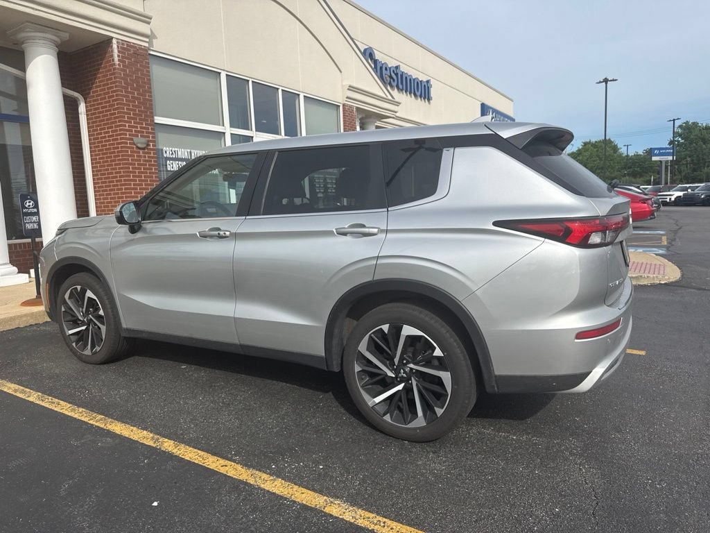 2022 Mitsubishi Outlander SE - Photo 18