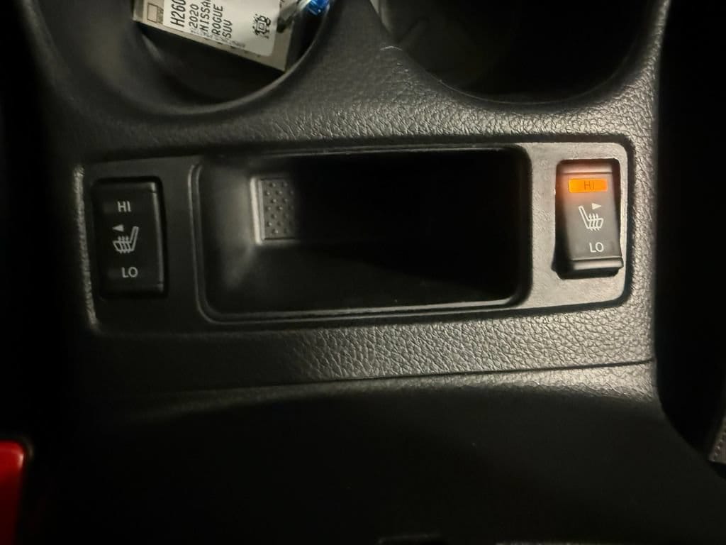2020 Nissan Rogue SV - Photo 35