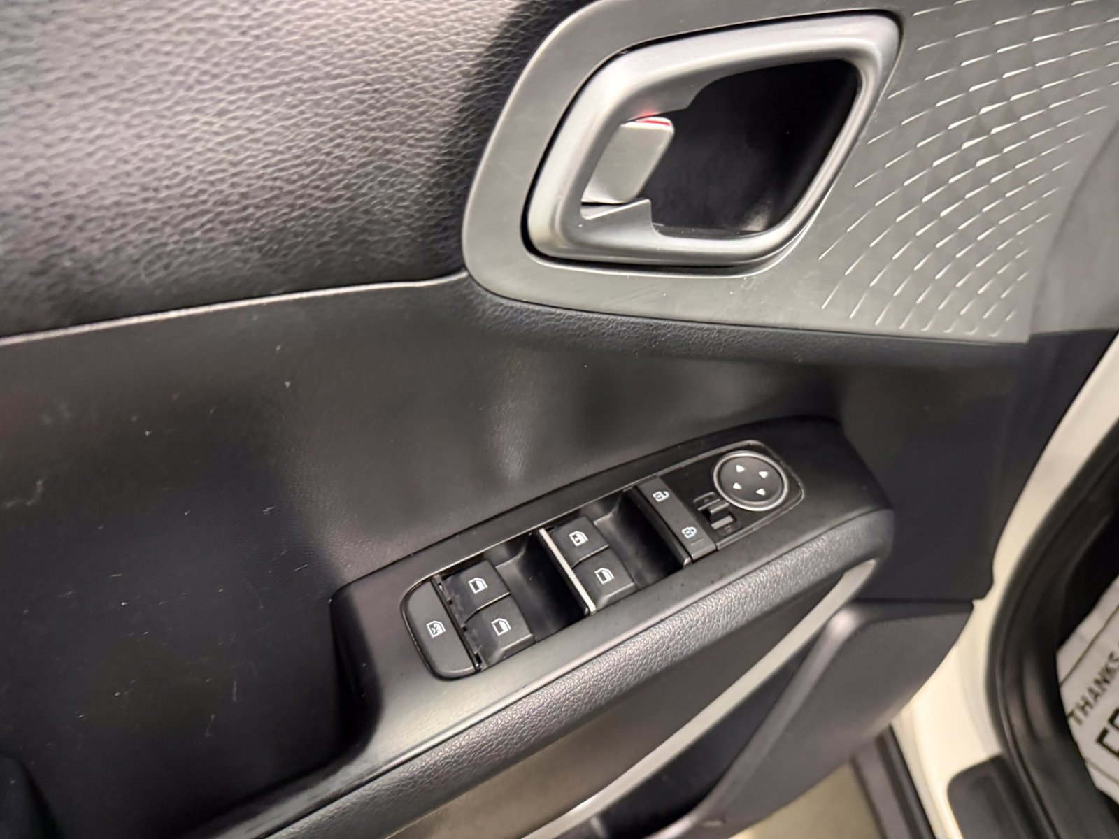 2022 Kia Soul LX - Photo 23