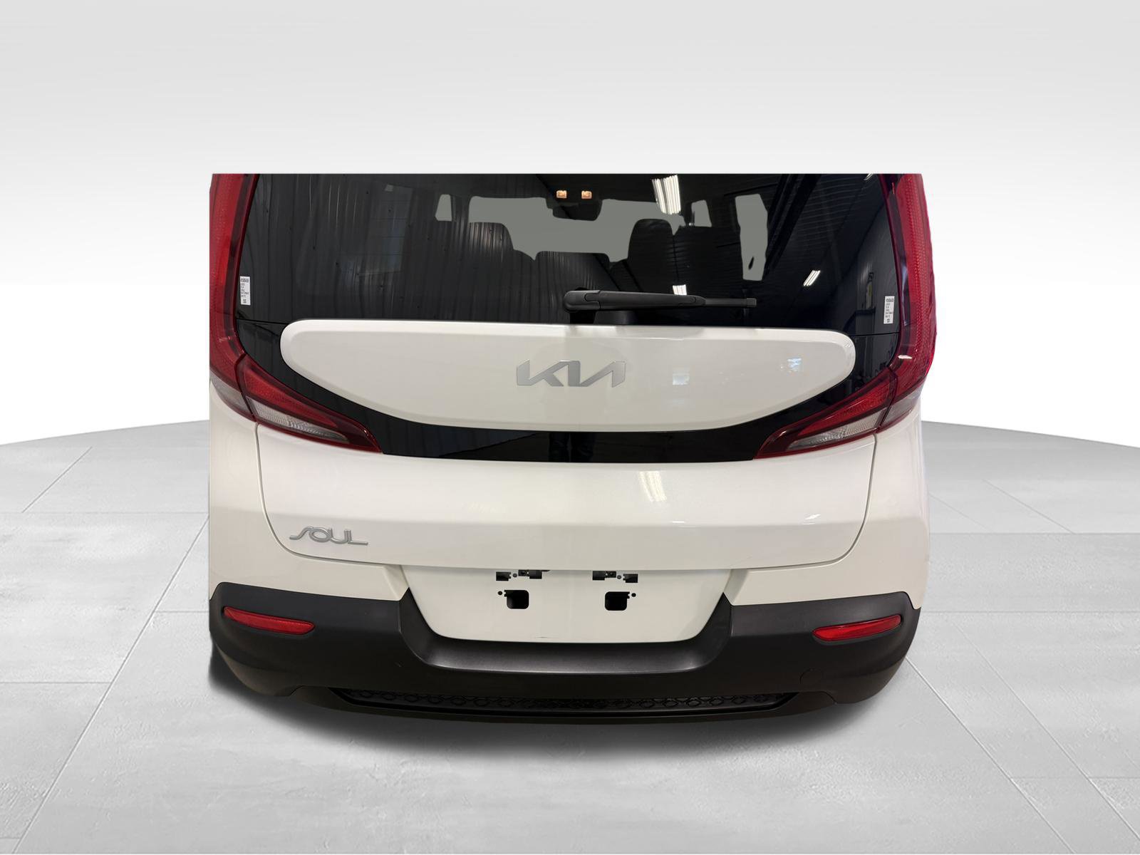 2022 Kia Soul LX - Photo 18