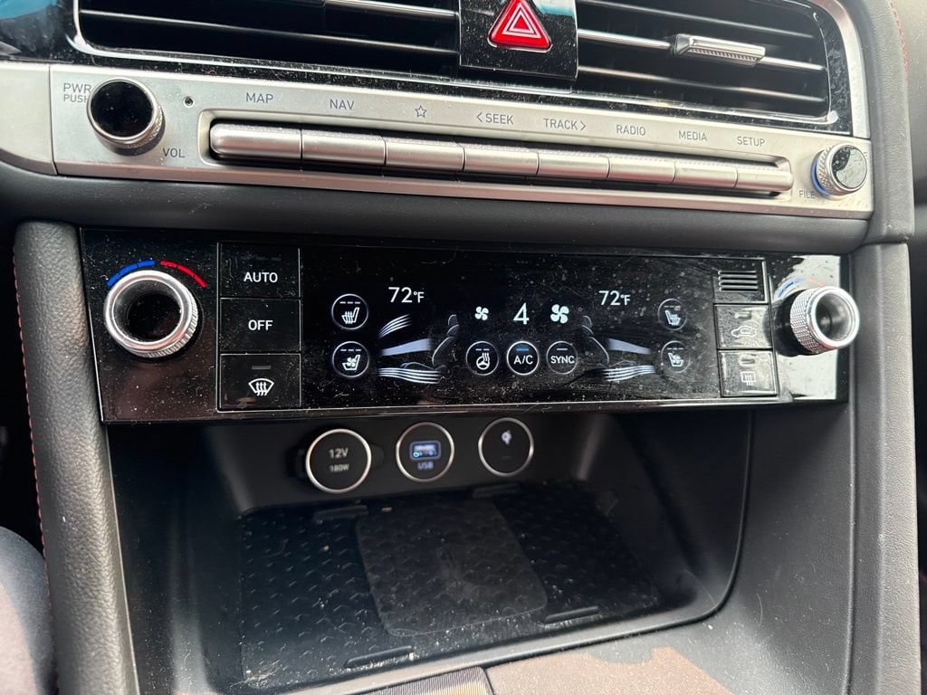 2025 GENESIS G70 Standard - Photo 12