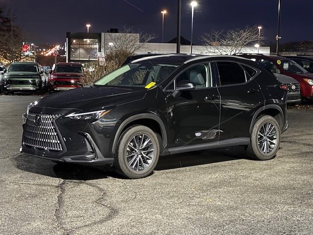 2023 Lexus NX 350 Premium photo 2
