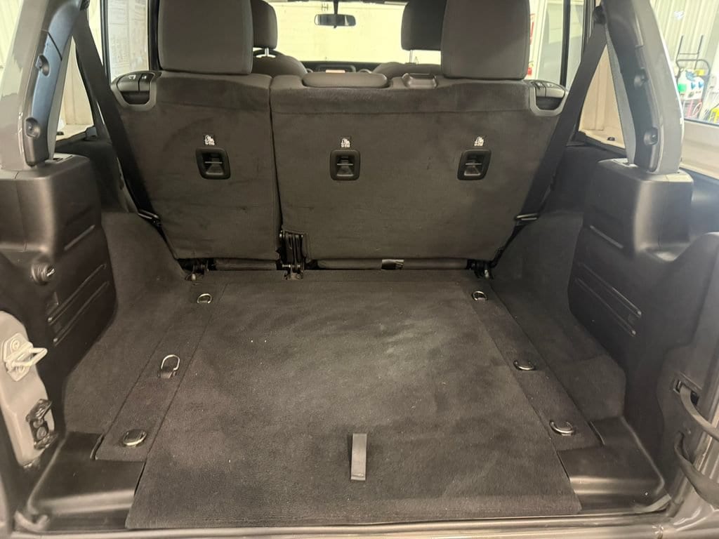 2020 Jeep Wrangler Unlimited Sport - Photo 23