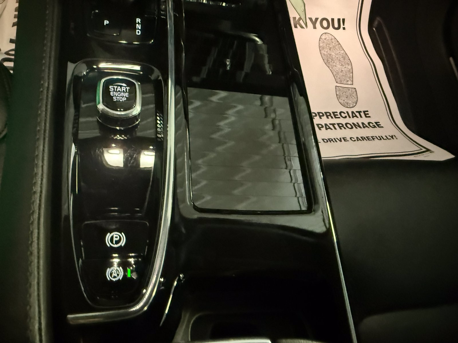 2024 Volvo S60 Plus - Photo 39