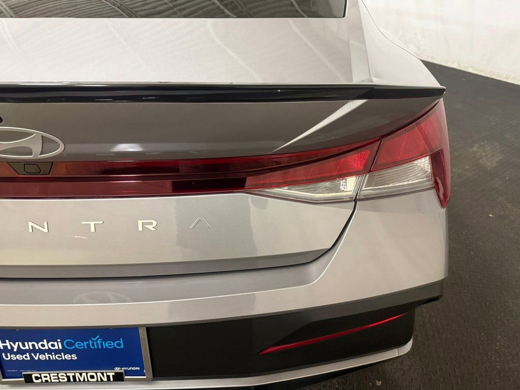 2025 Hyundai Elantra SEL - Photo 14