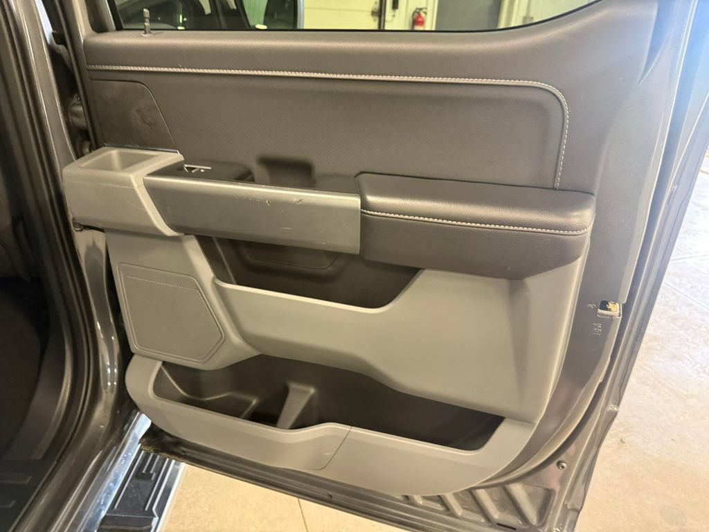 2025 Ford F-150 XLT - Photo 27