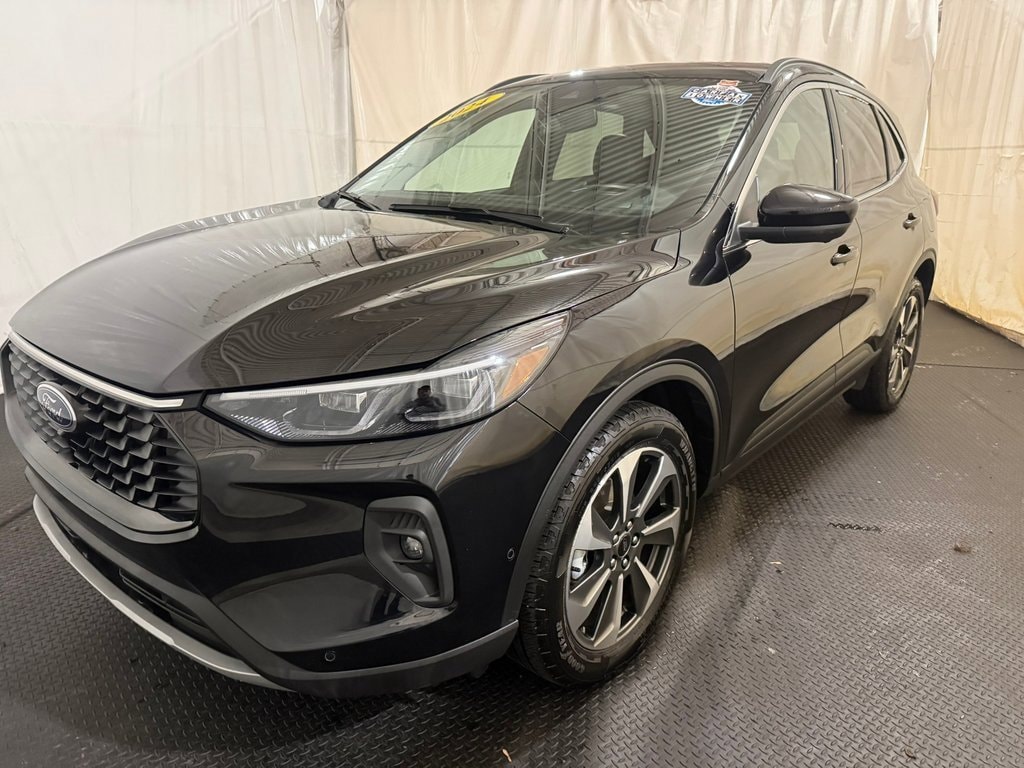 Used 2024 Ford Escape Platinum SUV