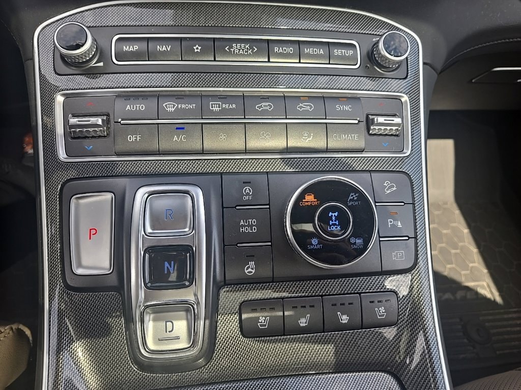 2023 Hyundai Santa Fe Limited - Photo 11