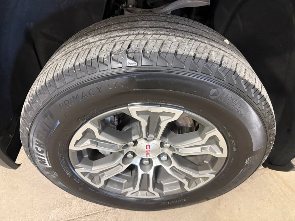 2025 GMC Sierra 1500 SLT - Photo 14