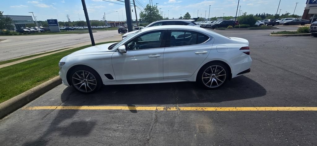 2026 GENESIS G70 Standard - Photo 16