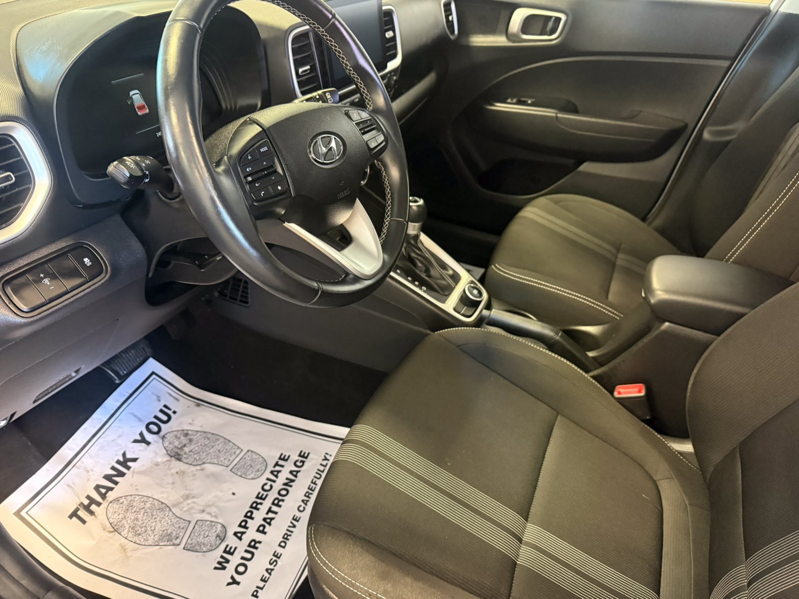 2023 Hyundai Venue SEL - Photo 22