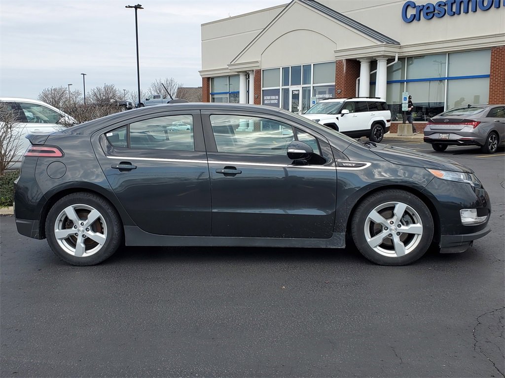 Used 2015 Chevrolet Volt  with VIN 1G1RA6E4XFU111488 for sale in Brunswick, OH