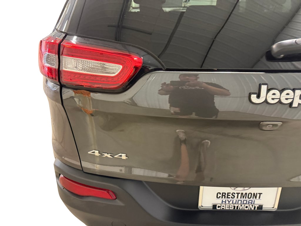 2016 Jeep Cherokee Latitude - Photo 18