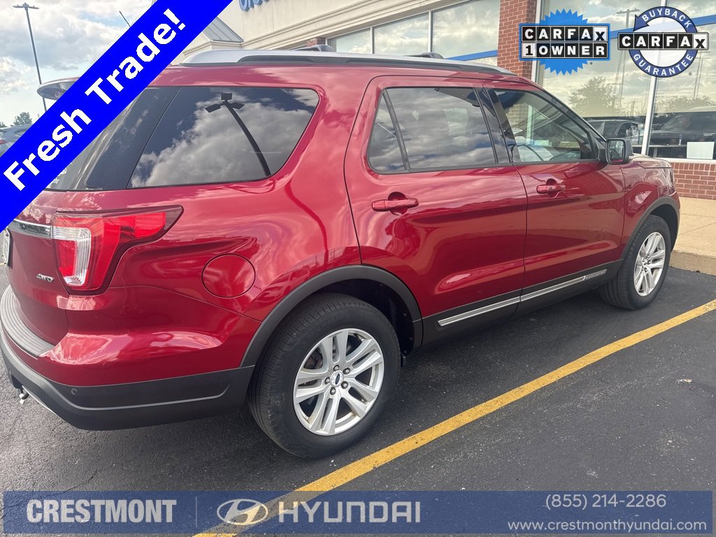 2019 Ford Explorer XLT photo 4