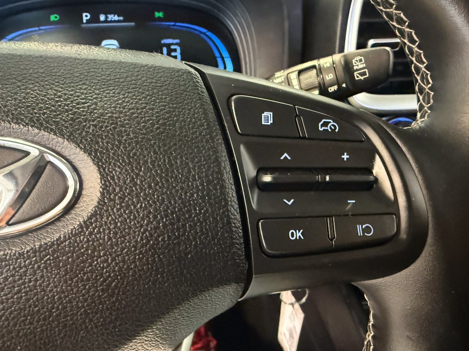 2023 Hyundai Venue SEL - Photo 33