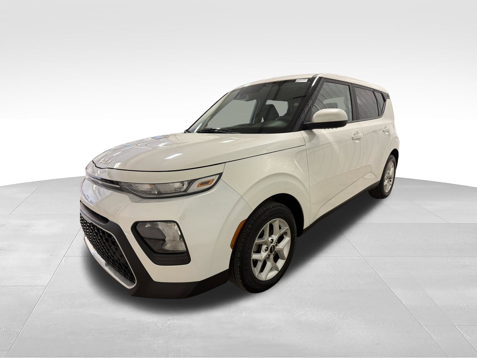2022 Kia Soul LX - Photo 6