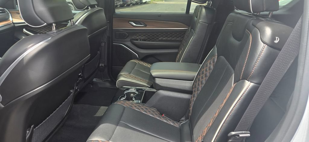 2023 Jeep Grand Cherokee L Summit - Photo 12