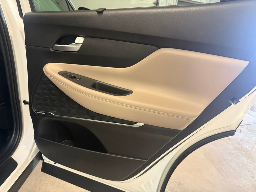 2023 Hyundai Santa Fe Limited - Photo 29