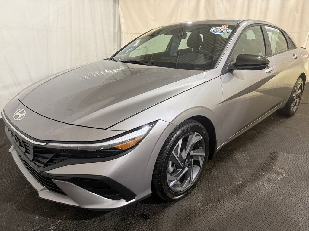 2025 Hyundai Elantra SEL - Photo 9