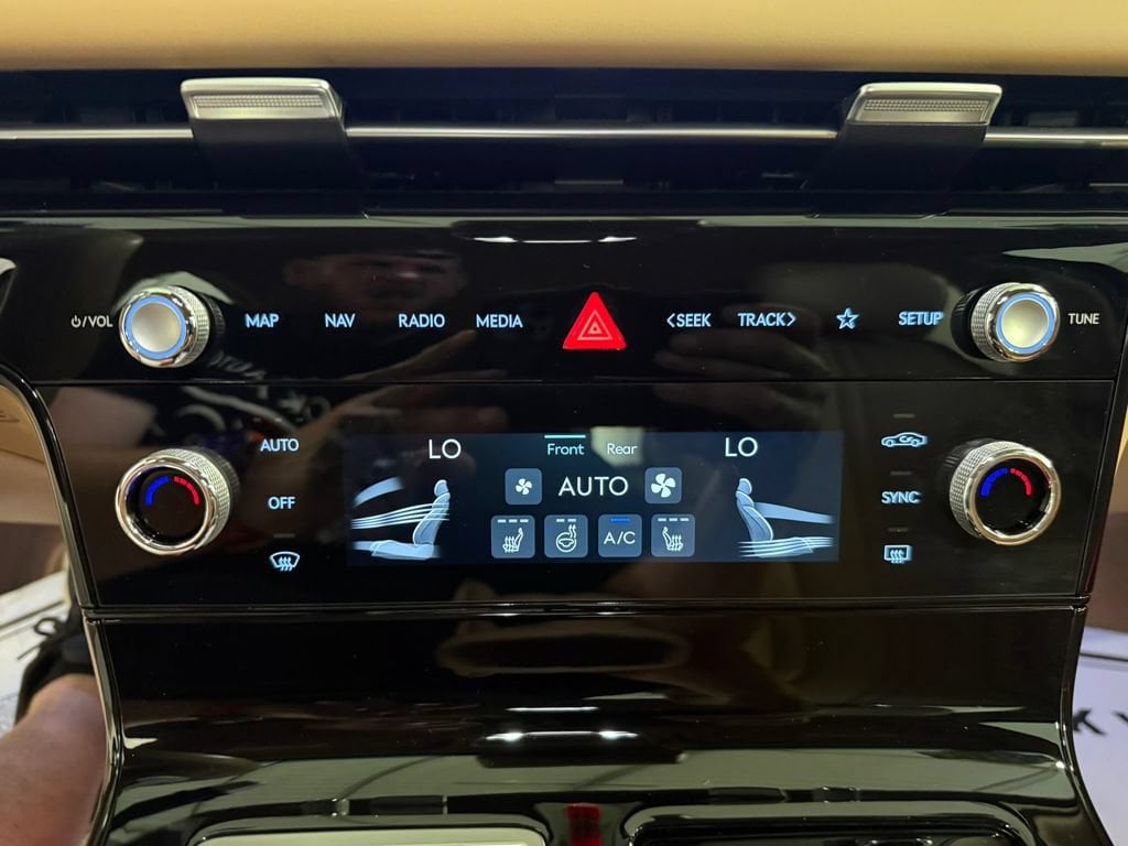 2025 GENESIS G80 Base - Photo 38