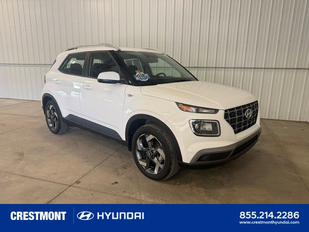 2026 Hyundai Venue SEL w/ 2-Tone Roof IVT's photo