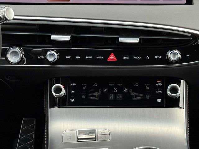2026 GENESIS GV70 Sport Advanced - Photo 23