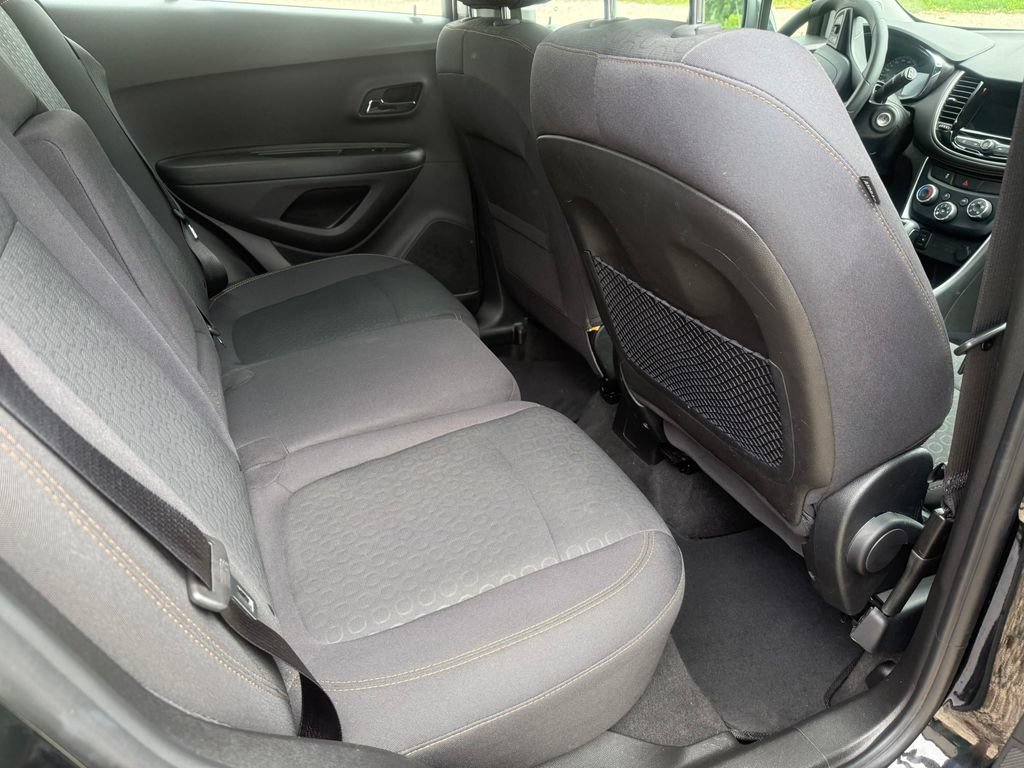 2018 Chevrolet Trax LS - Photo 28