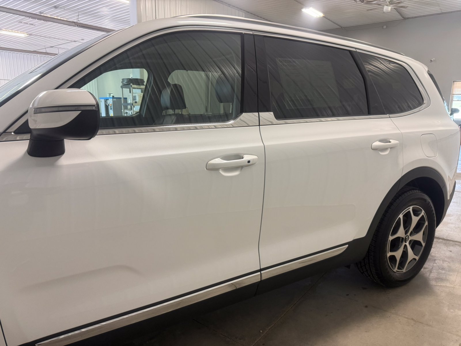 2020 Kia Telluride EX - Photo 9