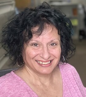 Staff member Athena Davis | fluent in Greek from ID_689944c2ccd1