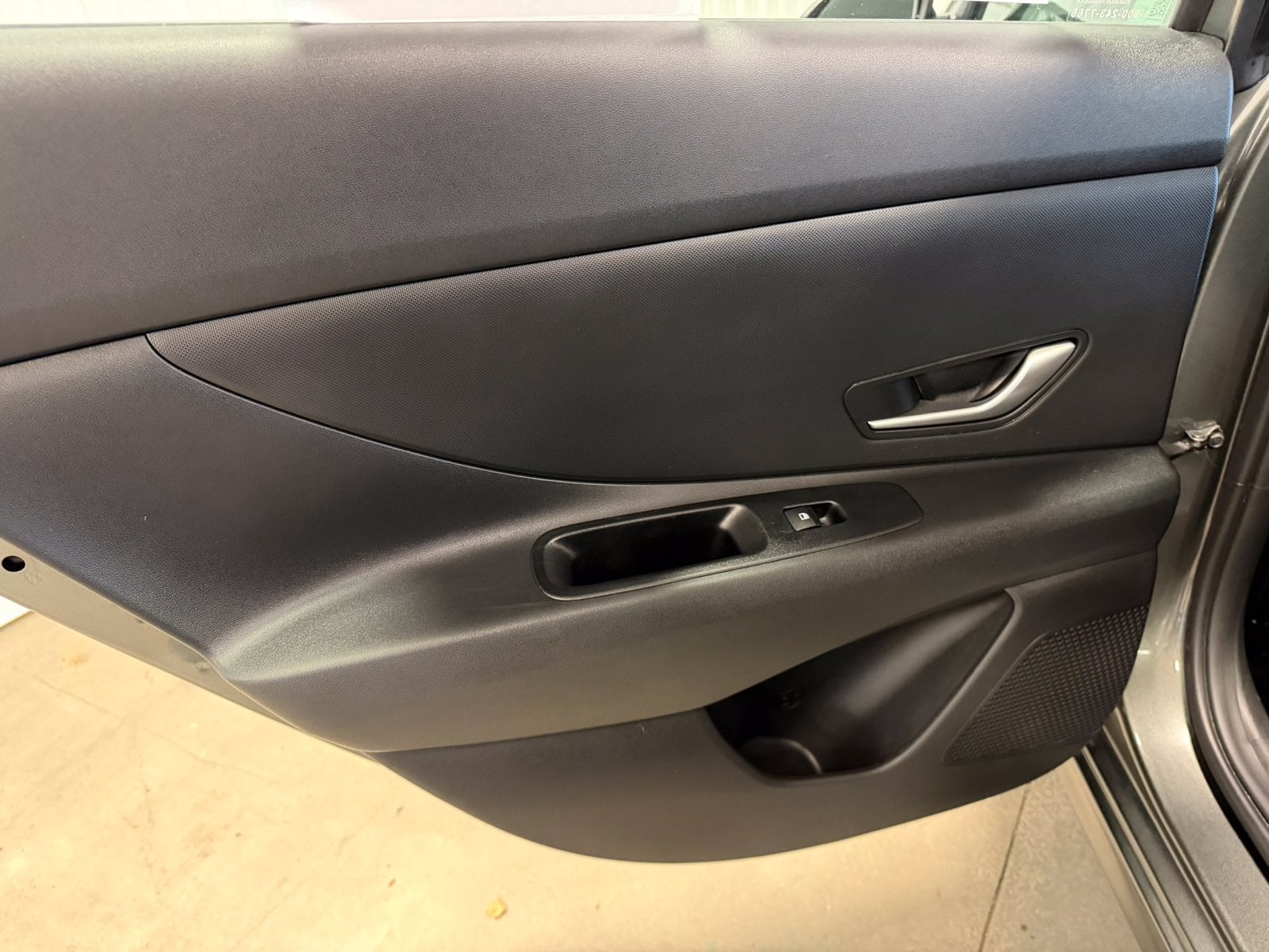 2024 Hyundai Elantra SE - Photo 29