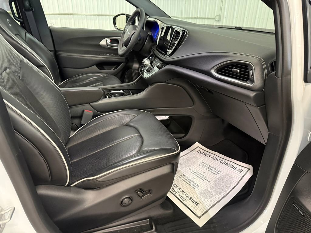 2023 Chrysler Pacifica Limited - Photo 26