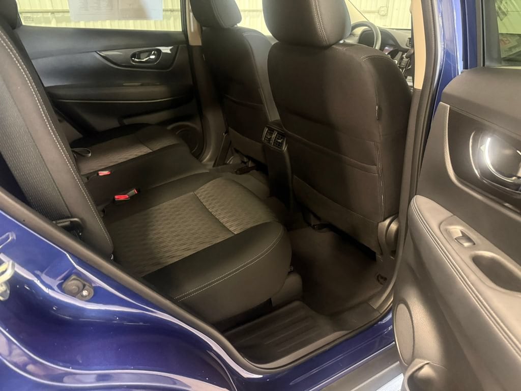 2020 Nissan Rogue SV - Photo 26