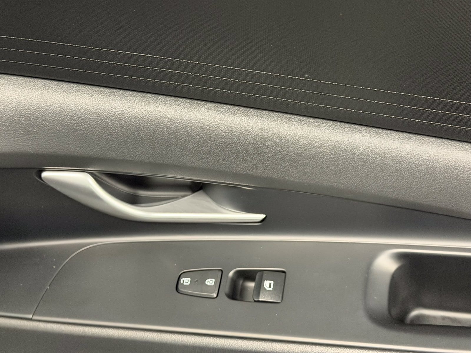 2024 Hyundai Elantra SE - Photo 36