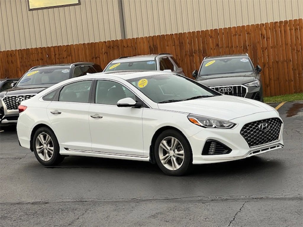 Used 2019 Hyundai Sonata Sport with VIN 5NPE34AF5KH773141 for sale in Brunswick, OH