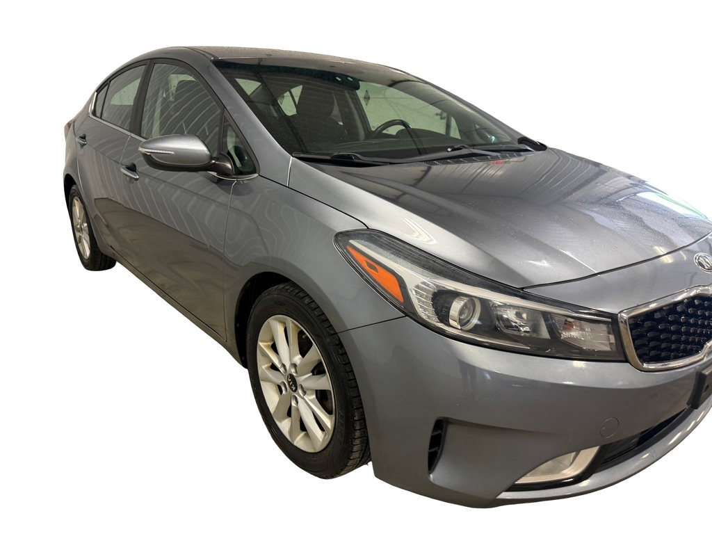 2017 Kia Forte S - Photo 9