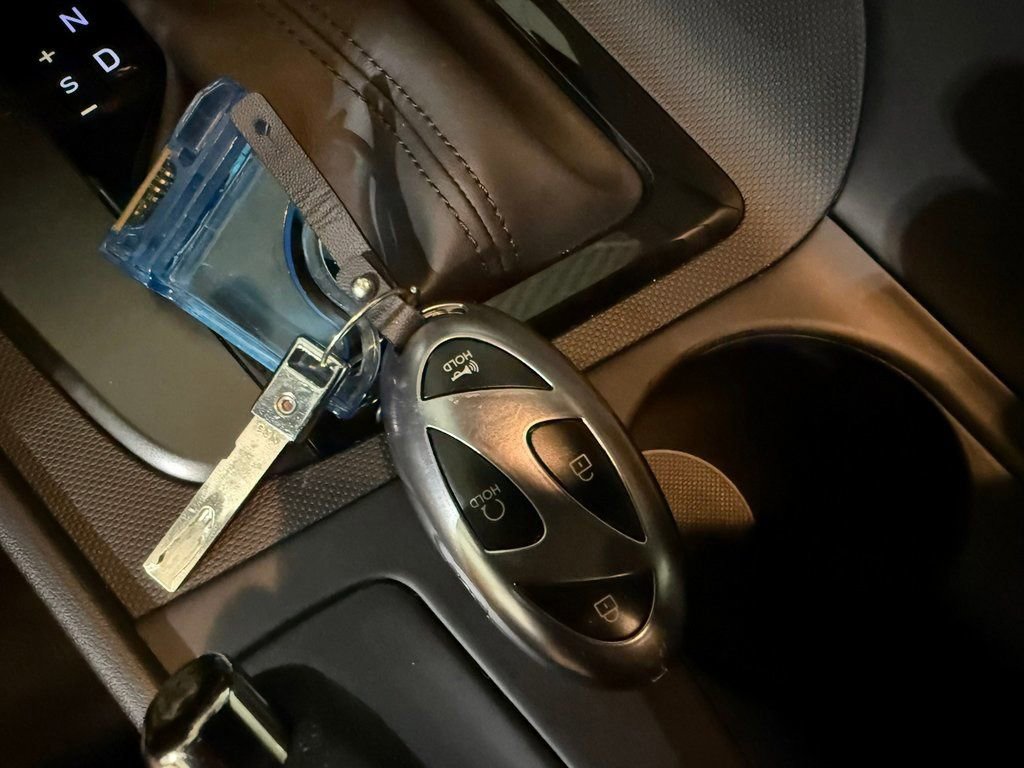 2025 Hyundai Elantra SEL - Photo 40