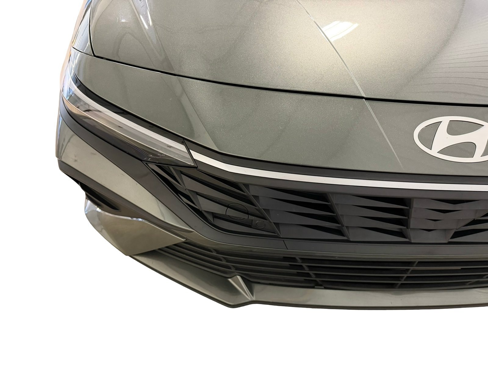 2024 Hyundai Elantra SE - Photo 11