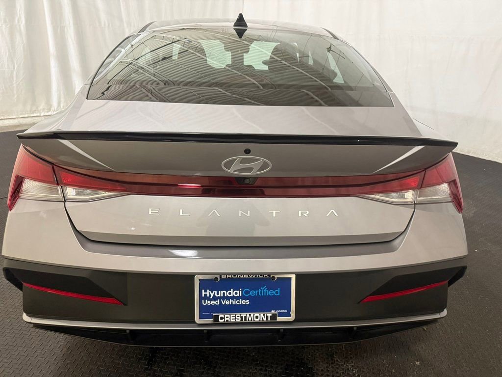 2025 Hyundai Elantra SEL - Photo 12