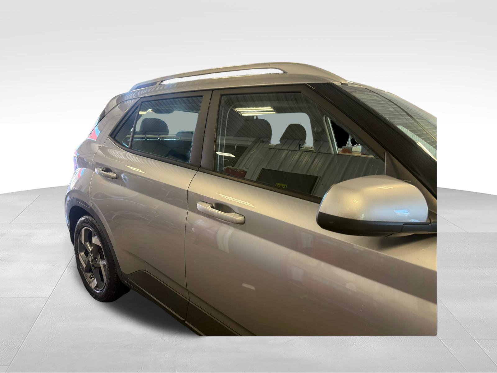 2023 Hyundai Venue SEL - Photo 13