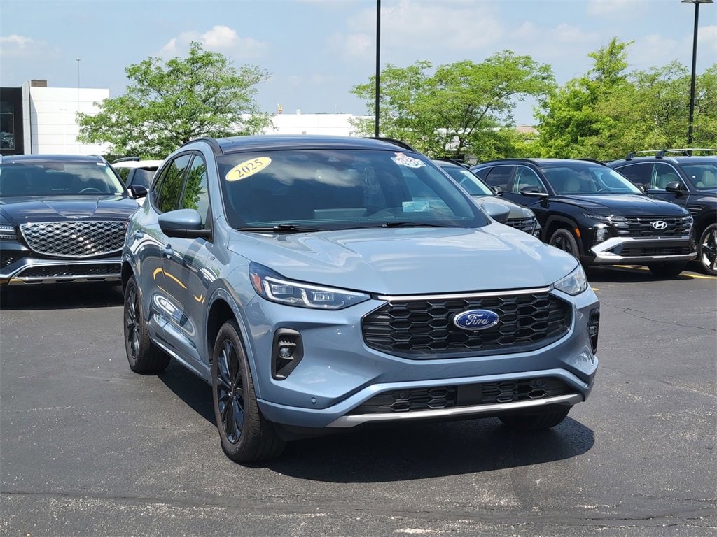 Used 2025 Ford Escape ST-Line Elite with VIN 1FMCU9PAXSUA02771 for sale in Brunswick, OH