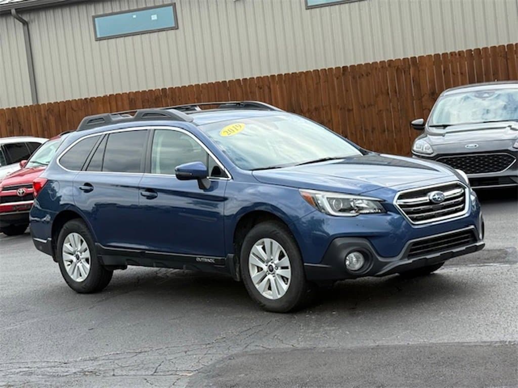 Used 2019 Subaru Outback Premium with VIN 4S4BSAHC5K3208945 for sale in Brunswick, OH